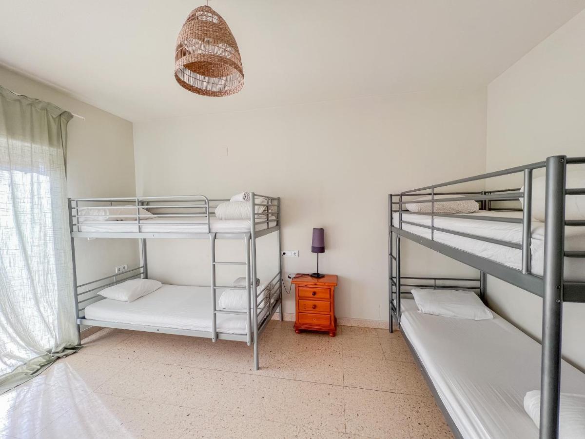 Bed 4-Bed Mixed Dormitory Room